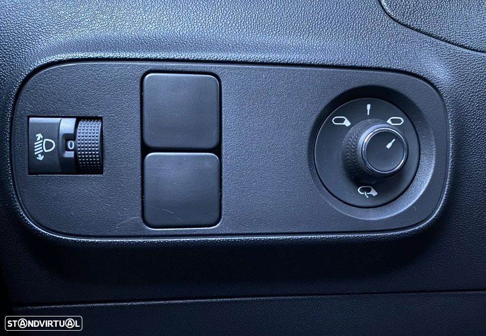 Citroën C3 1.5 BlueHDi C-Series - 29