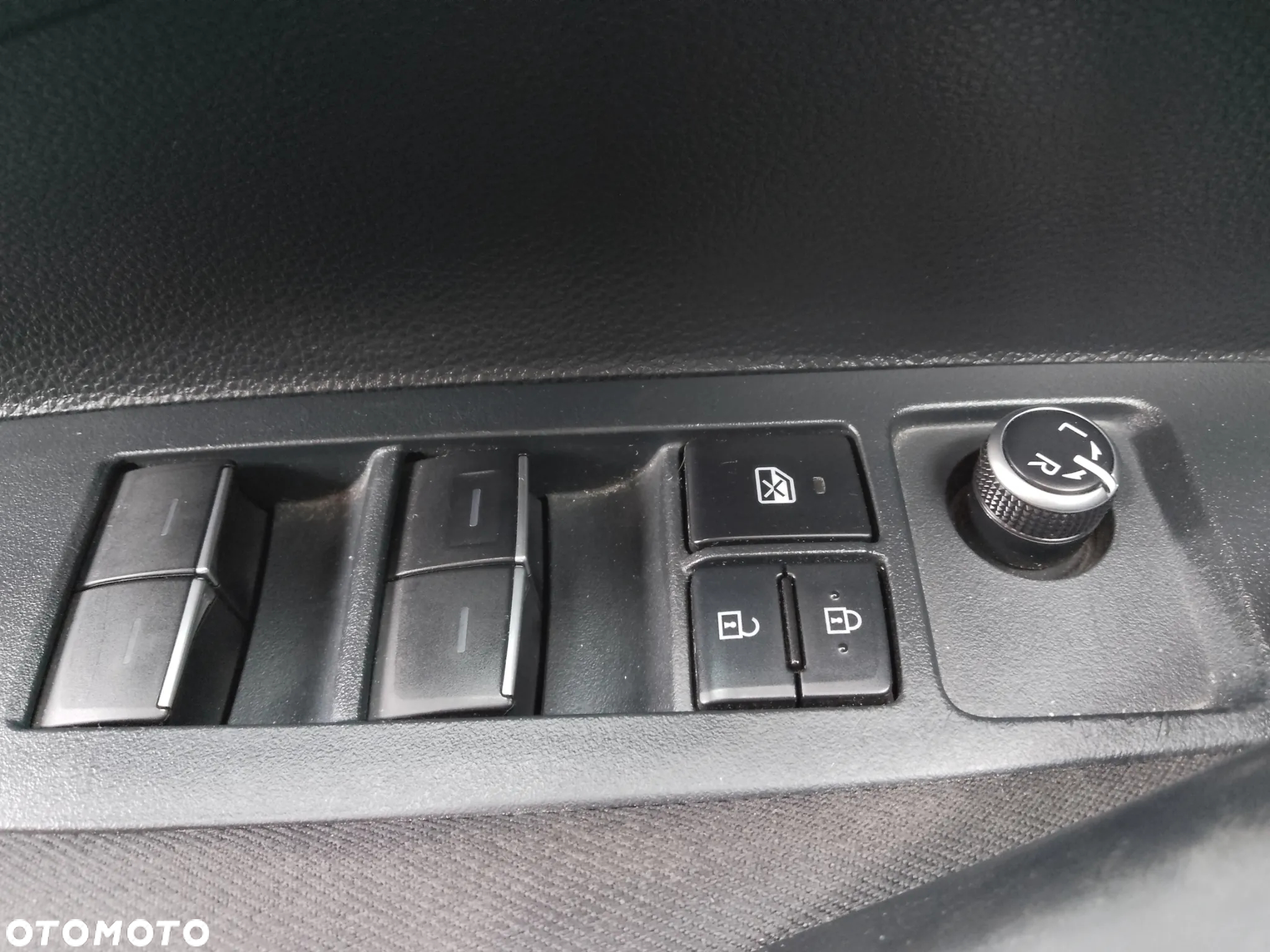 Toyota Corolla 1.5 Comfort - 24