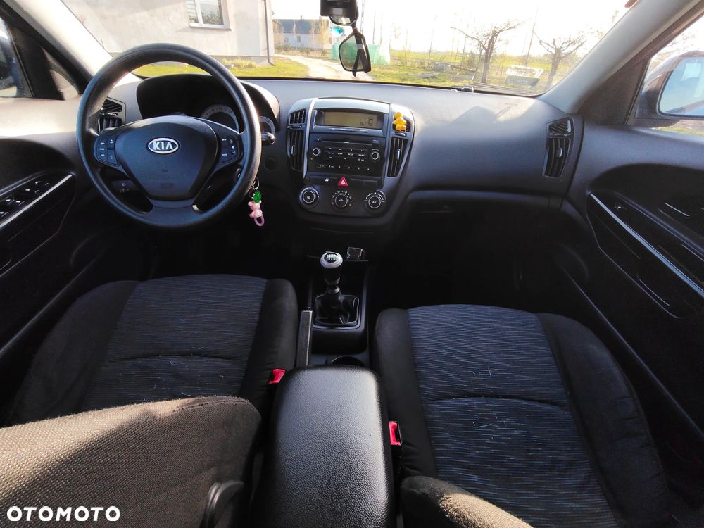 Kia Ceed 2.0 crdi Optimum - 10