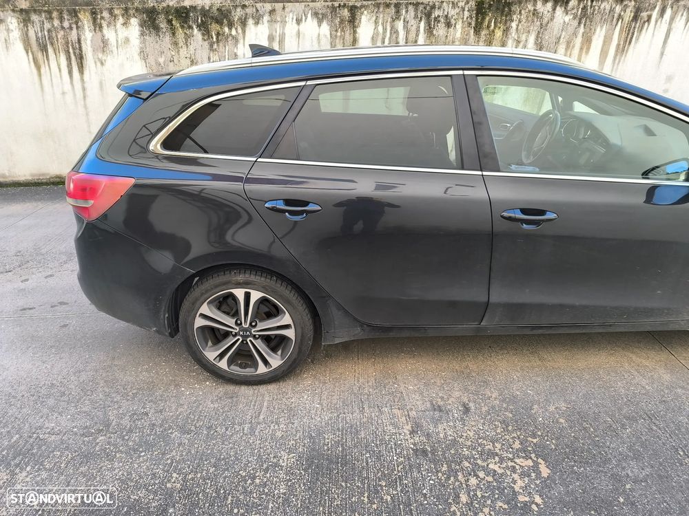 Kia Ceed SW 1.6 CRDi GT Line 7DCT - 1