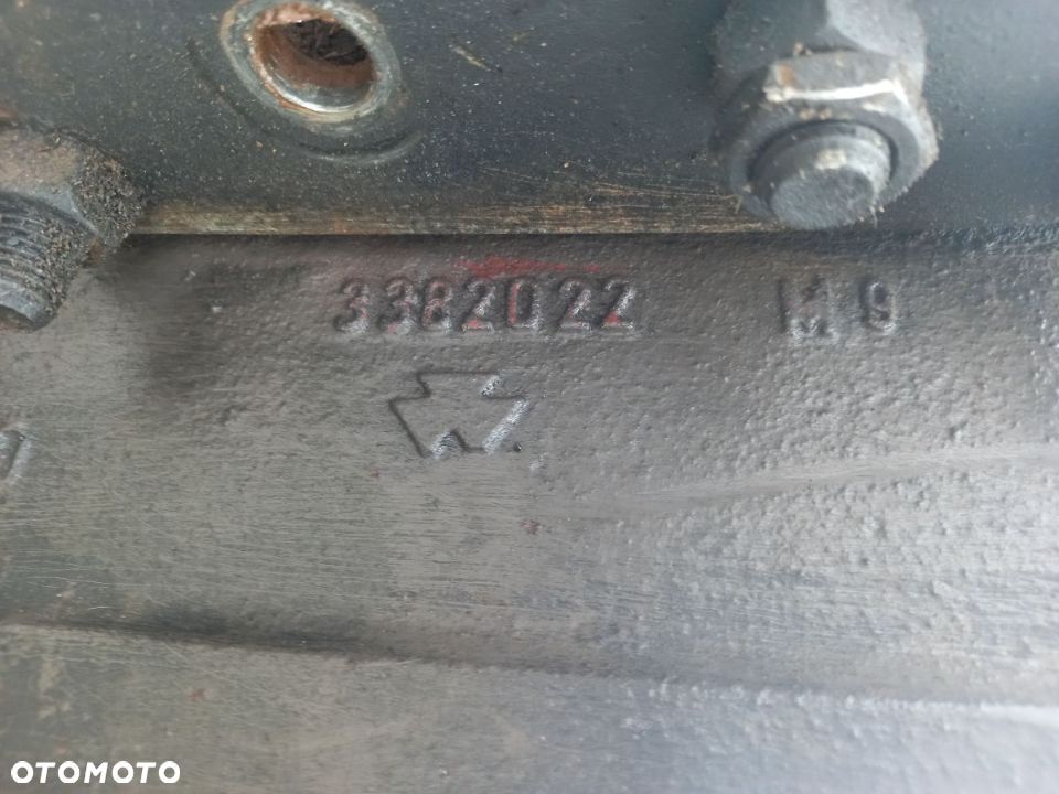 Tylne zwolnice układ planetarny Massey Ferguson 6170 - 3