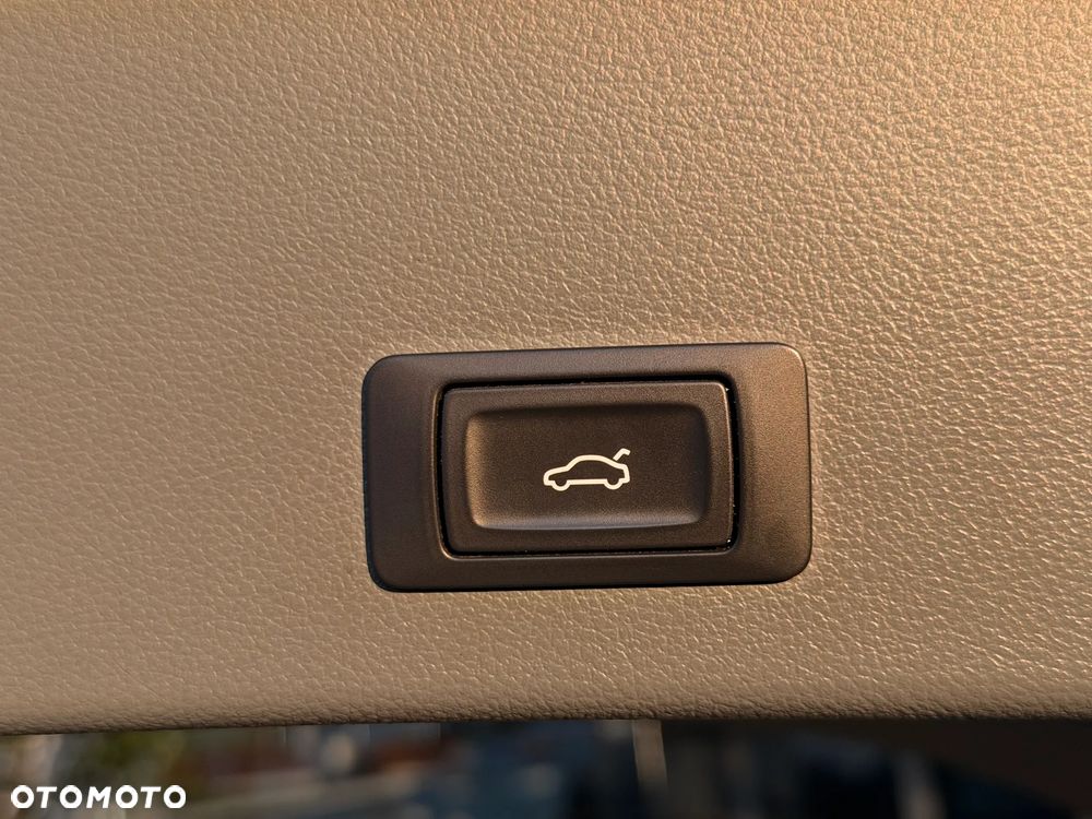 Audi A6 Avant - 17