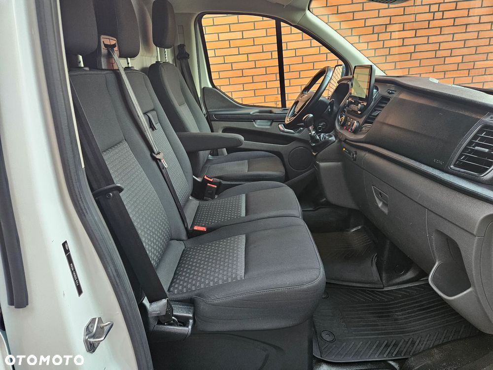 Ford Transit Custom - 11