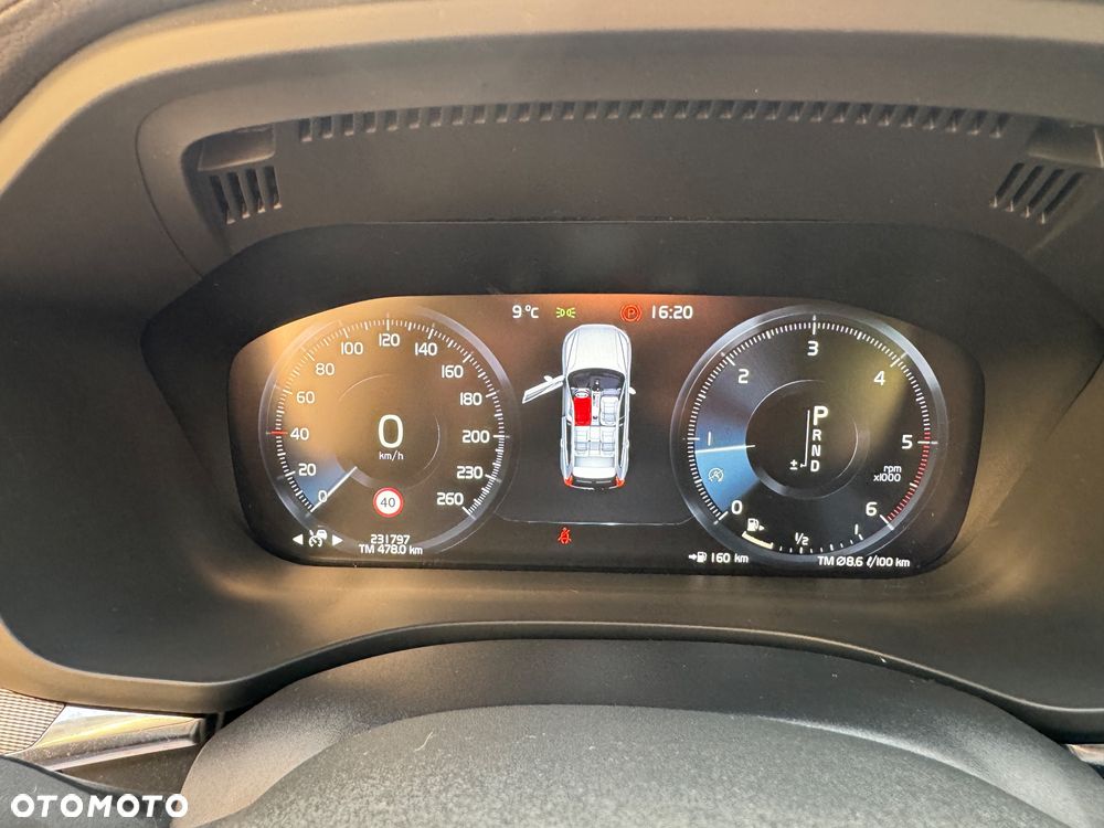 Volvo XC 60 D4 R-Design - 38