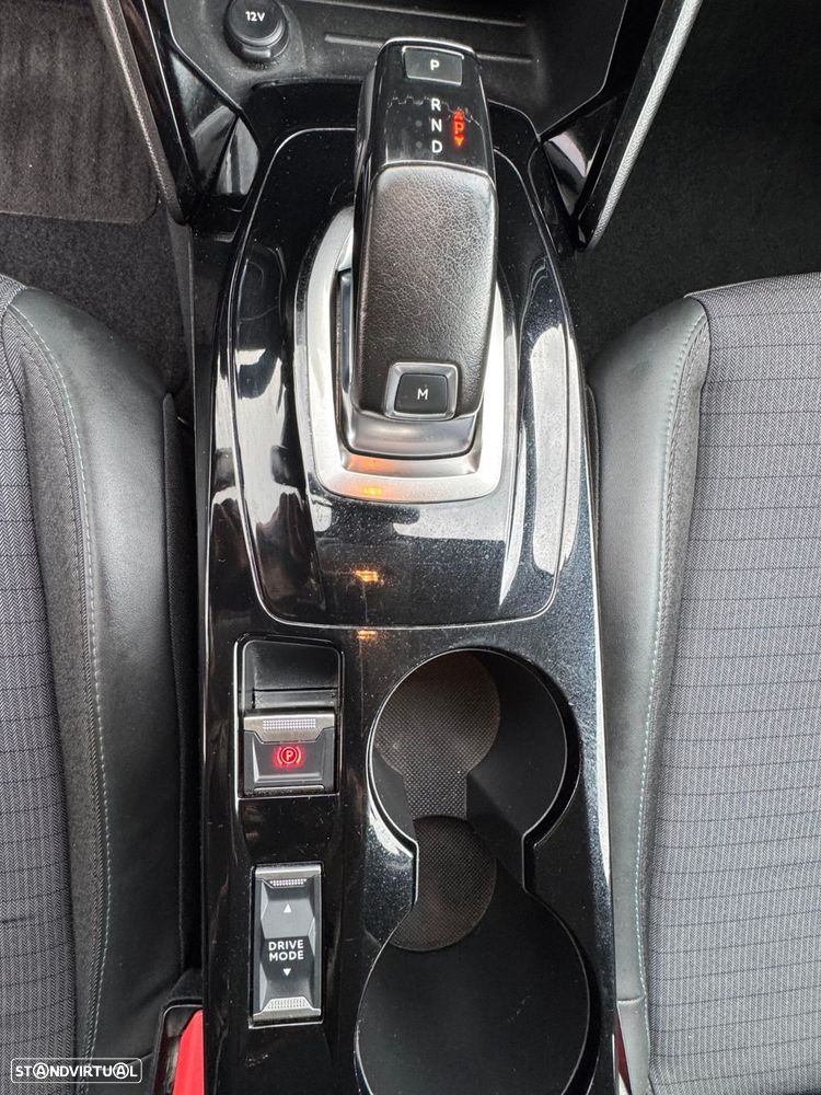 Peugeot 208 1.2 PureTech Allure Pack EAT8 - 14