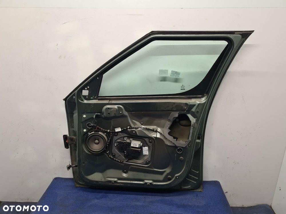 SKODA ROOMSTER DRZWI PRZÓD PRAWE 9599 - 8