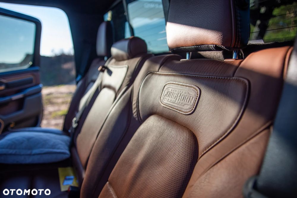 RAM 1500 5.7 Crew Cab Longhorn - 35