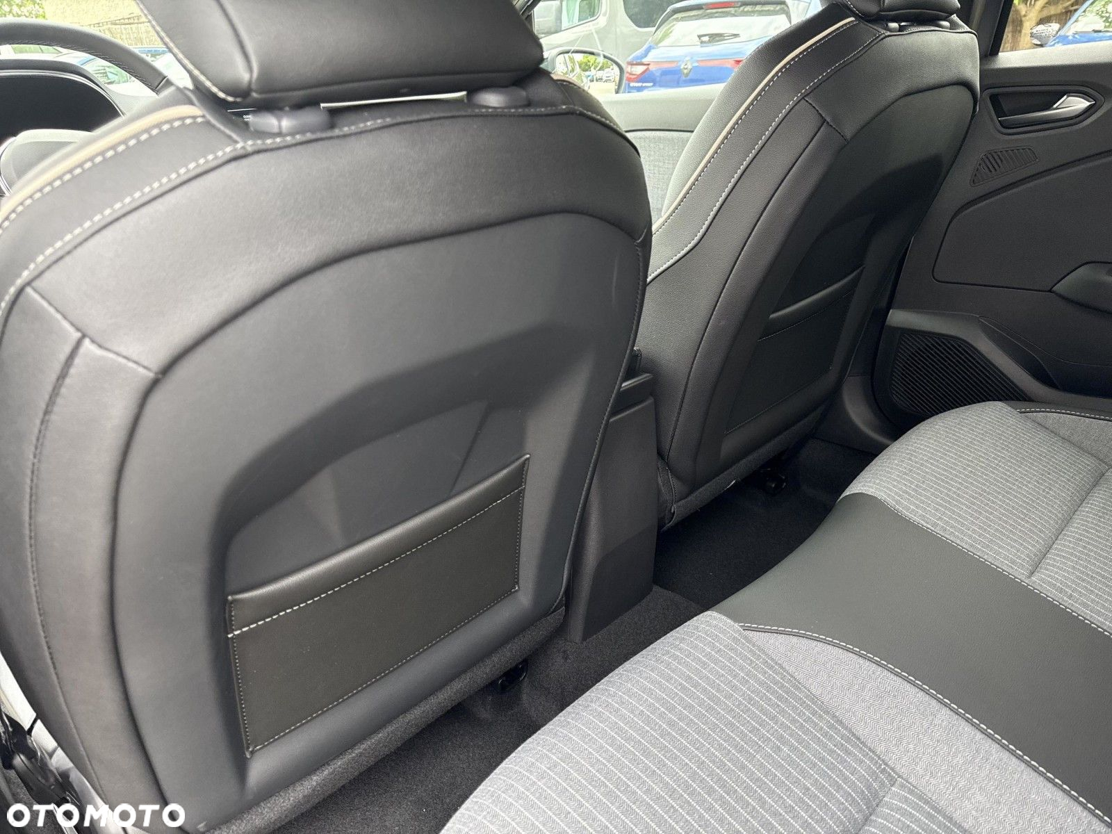 Renault Clio - 19