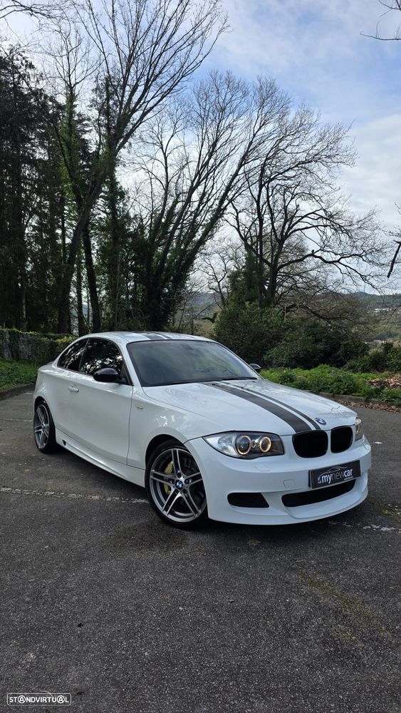 BMW 120 d Limited Edition Lifestyle c/ M Sport Pack - 7