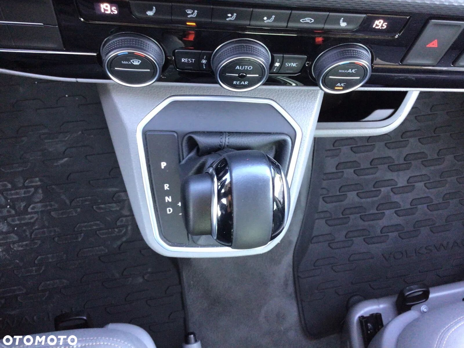 Volkswagen California Ocean - 25