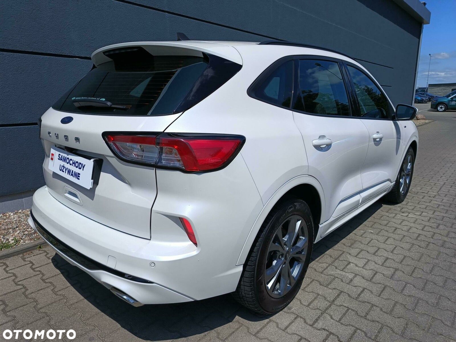 Ford Kuga 1.5 EcoBoost FWD ST-Line - 14
