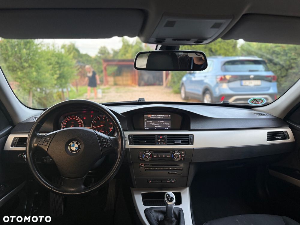 BMW Seria 3 320i Edition Exclusive - 39