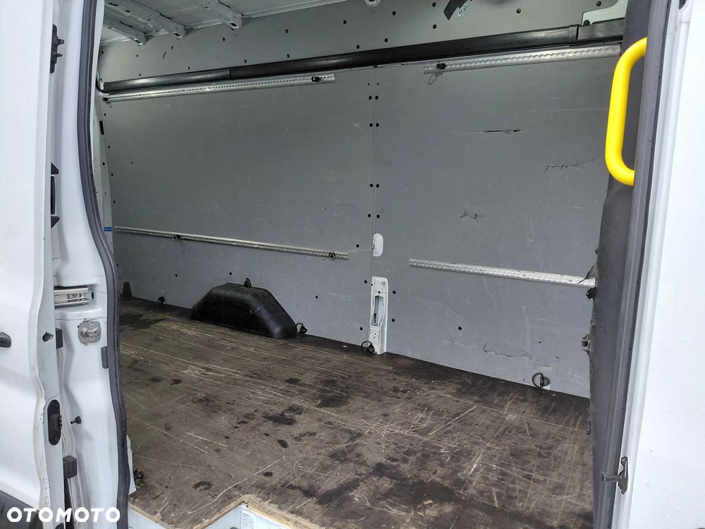Ford Transit - 8