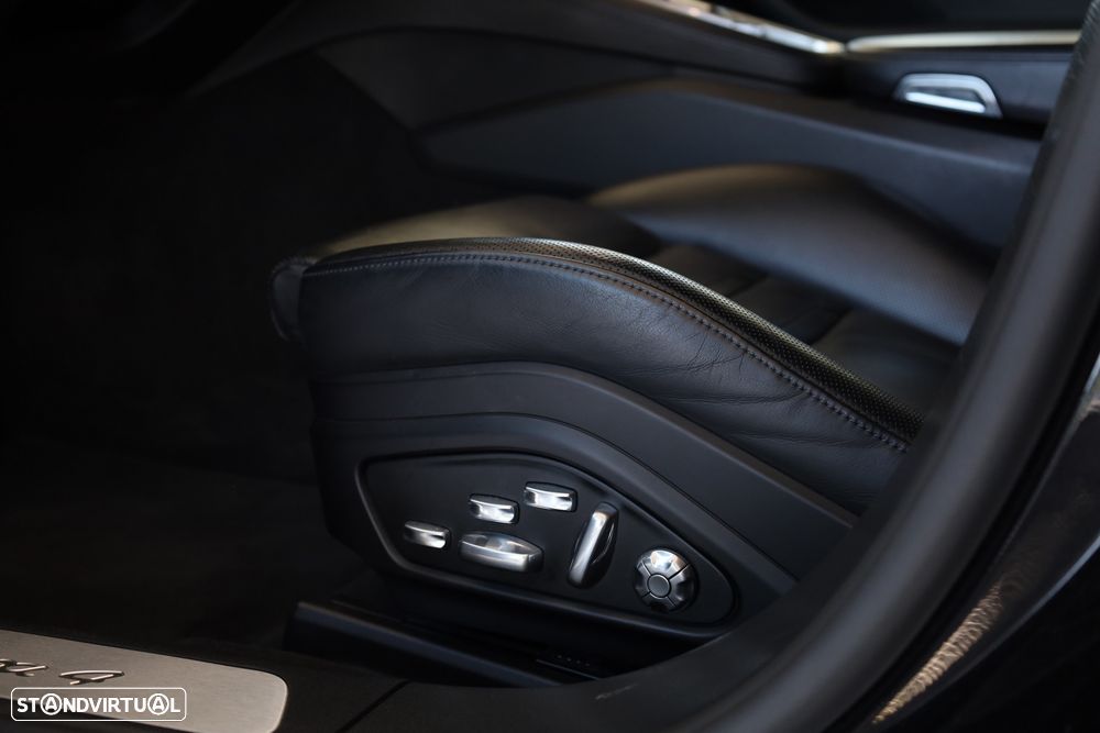 Porsche Panamera Sport Turismo - 10
