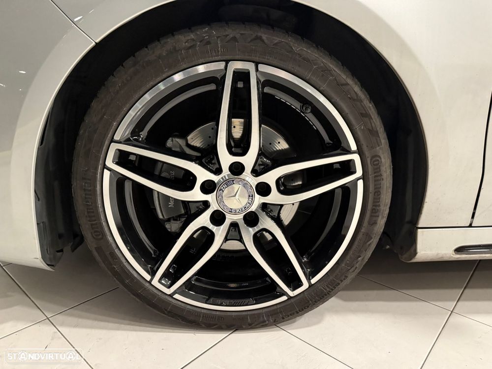Mercedes-Benz CLA 180 d Shooting Brake AMG Line Aut. - 17