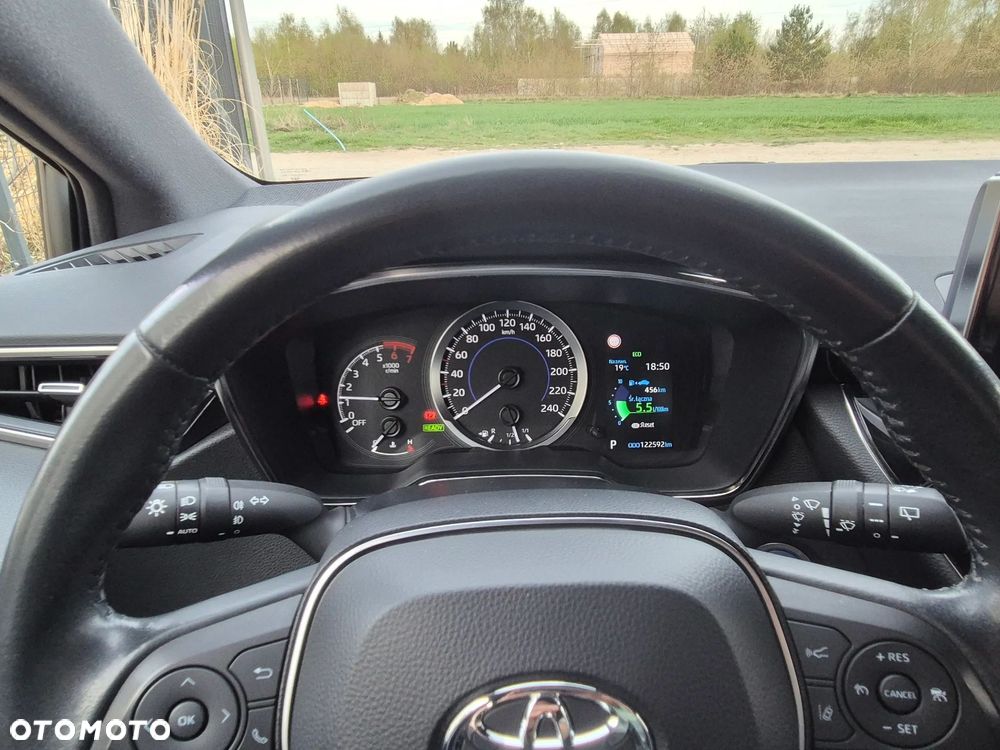 Toyota Corolla 1.8 Hybrid Comfort - 9