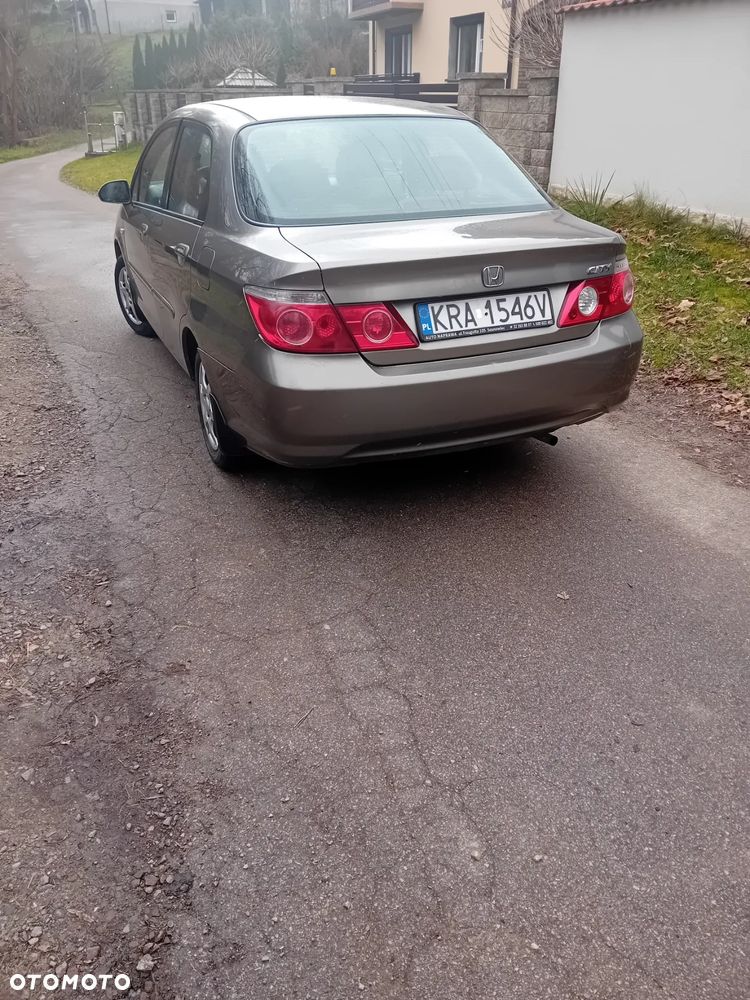 Honda City 1.4 Comfort - 4