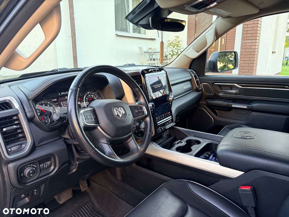 RAM 1500 5.7 Crew Cab Laramie - 7