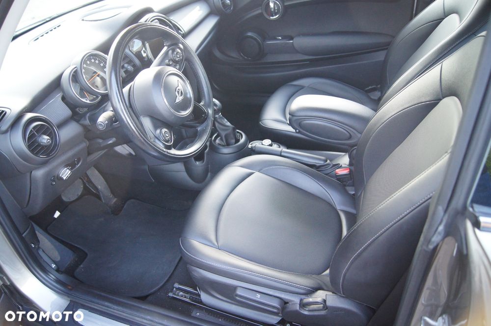 MINI Cooper Standard - 7