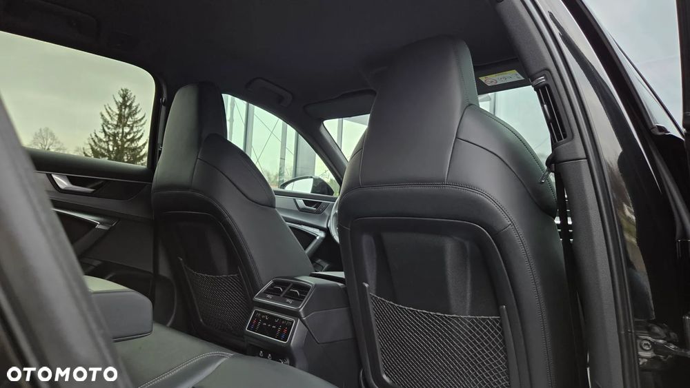 Audi A6 Avant 55 TFSI e quattro S tronic S line - 16