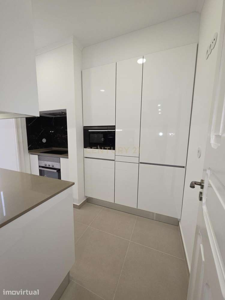 Apartamento T3  Renovado na Penha de França, Lisboa - Grande imagem: 2/15