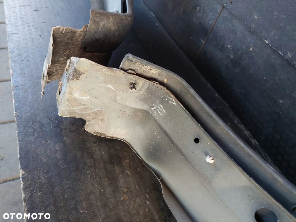 BŁOTNIK PRAWY PRZÓD OPEL CORSA C Z20R - 12