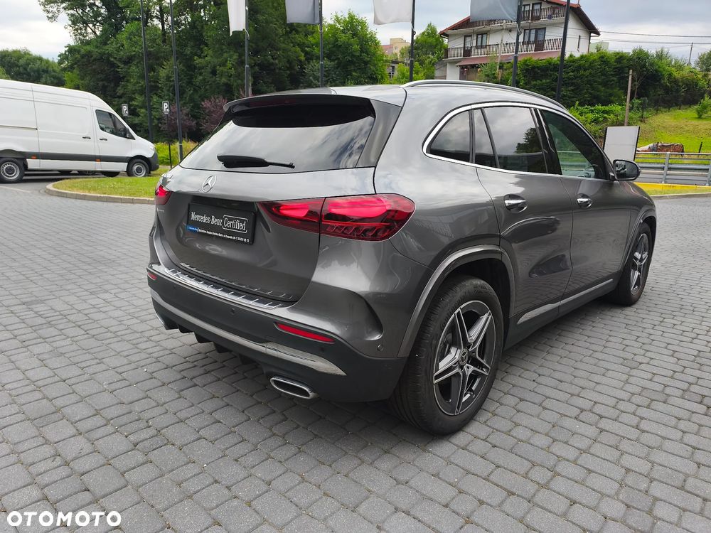 Mercedes-Benz GLA 200 AMG Line - 5