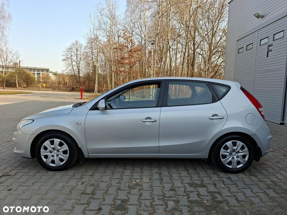 Hyundai i30 1.6 CRDi Classic + - 5