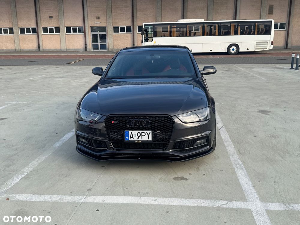 Audi S4 Limousine - 1