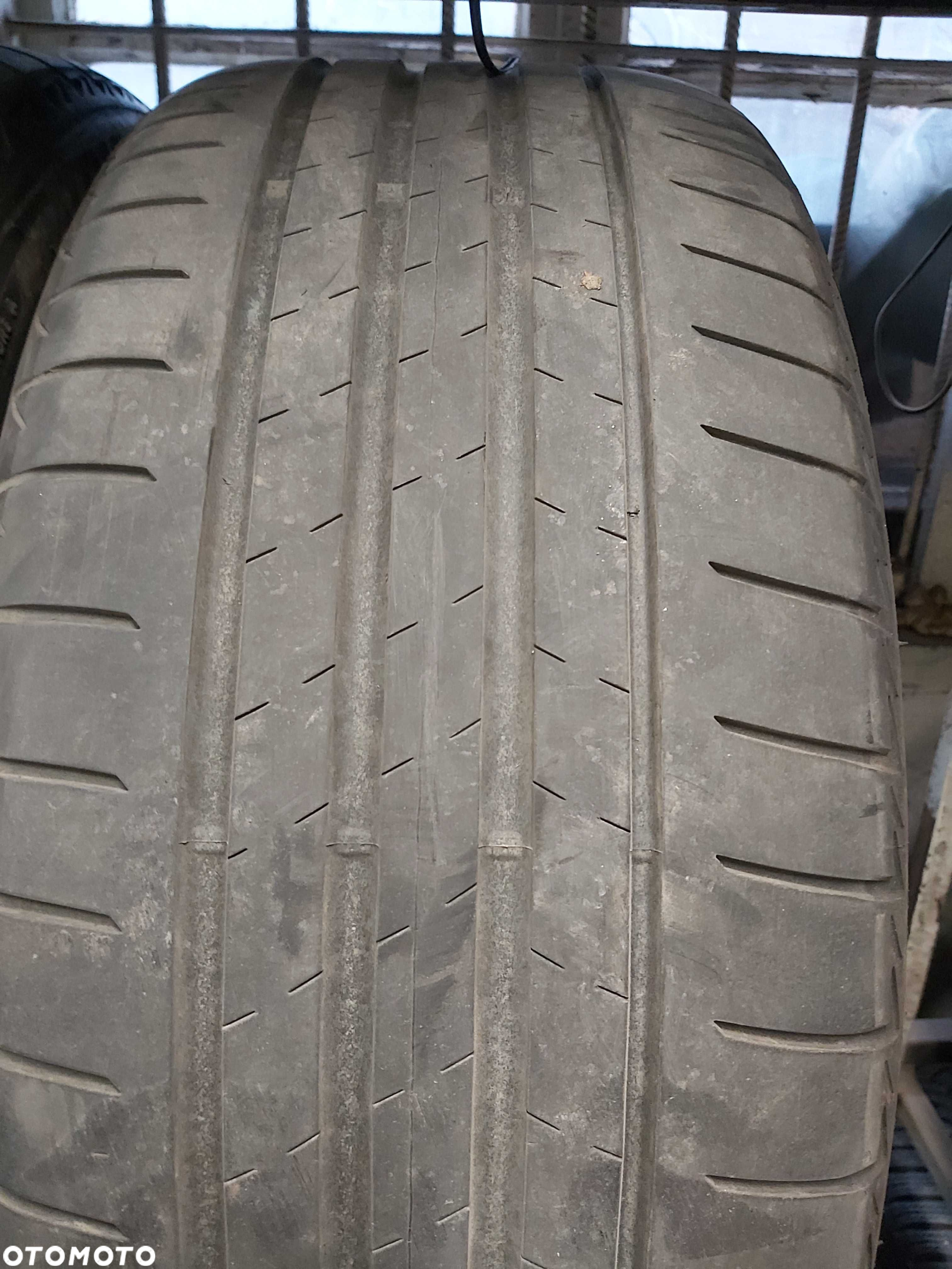 225/50R17 Dwie używane opony letnie Bridgestone - 2