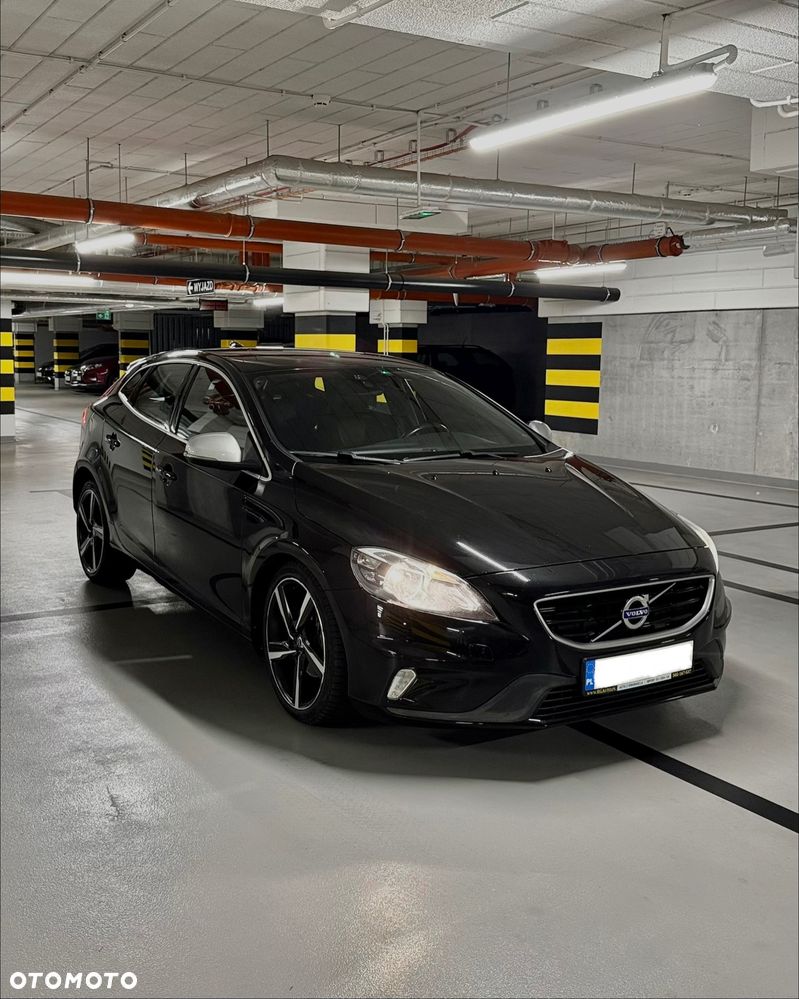 Volvo V40 D2 Drive-E R-Design Momentum - 2