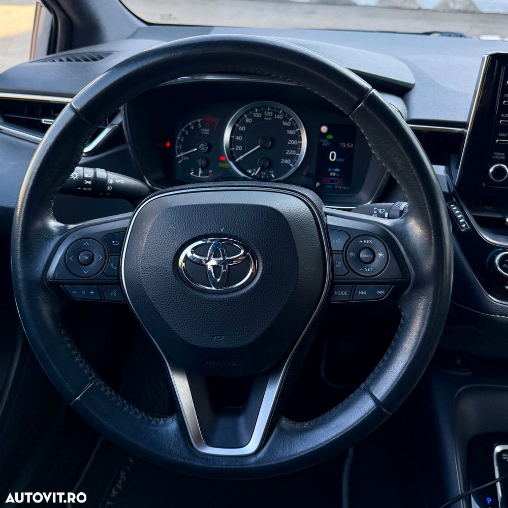 Toyota Corolla 1.8 Business Edition - 12