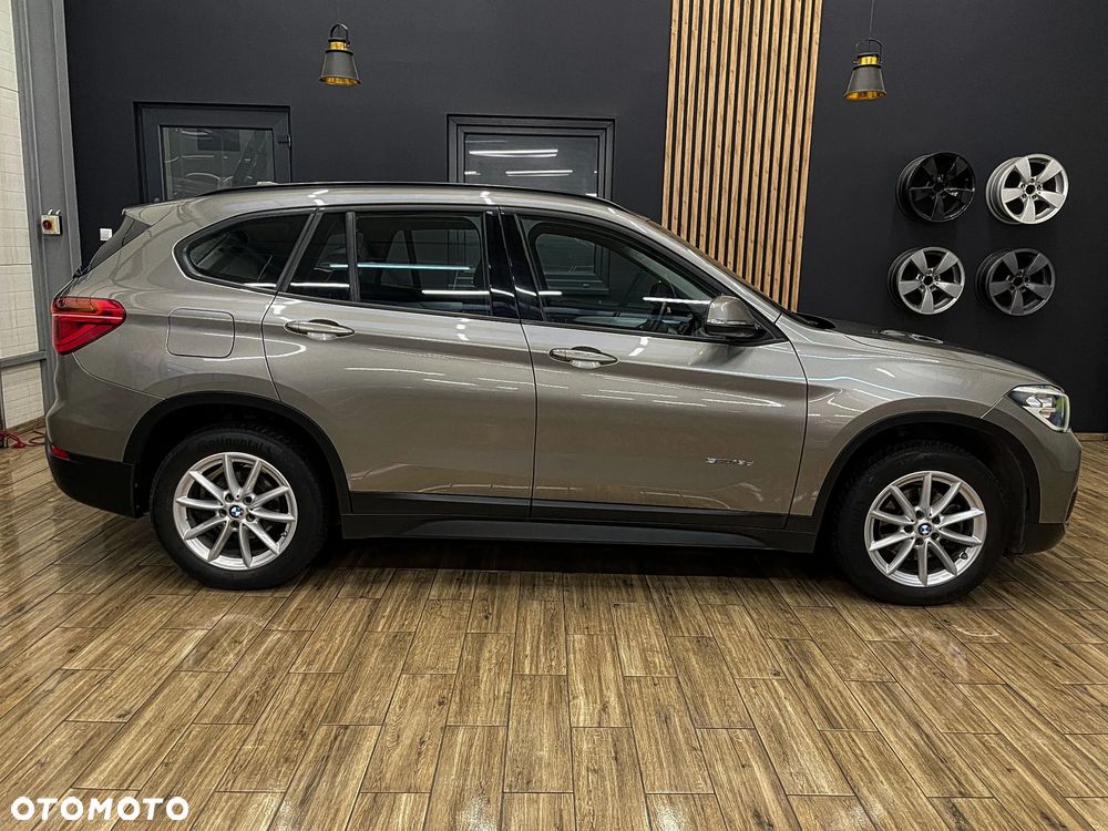 BMW X1 sDrive18d Advantage - 6