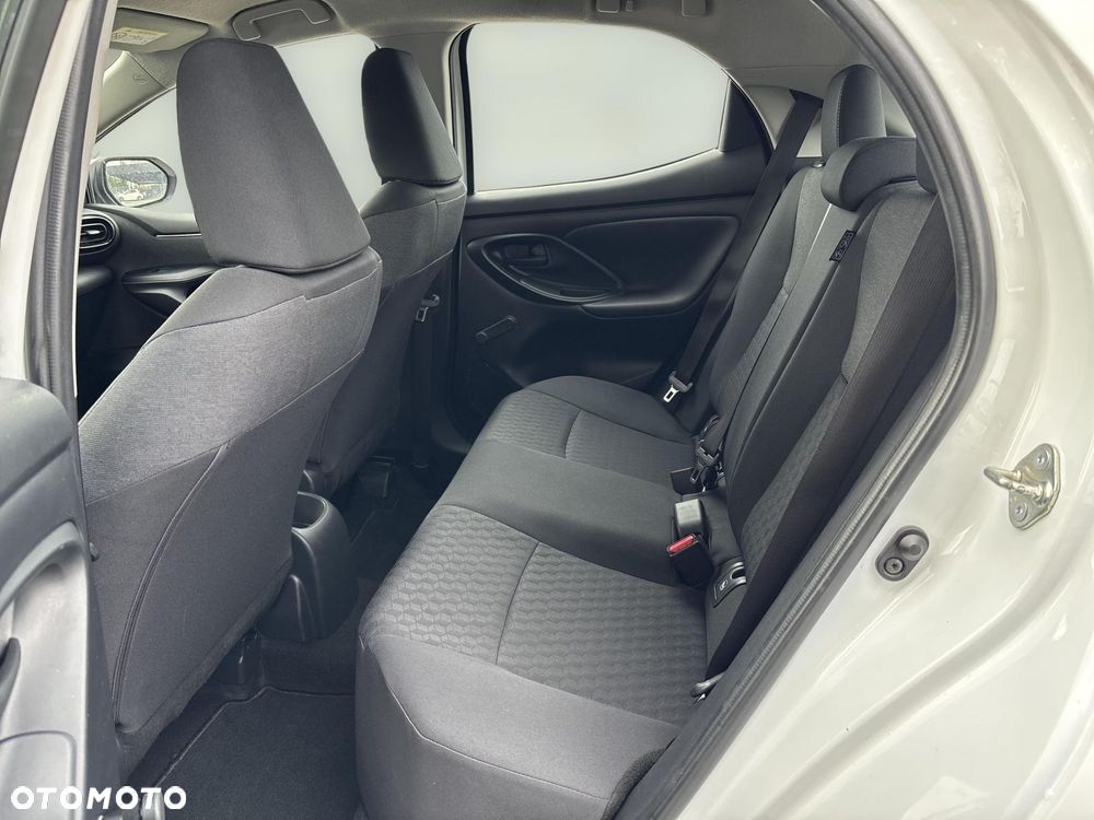 Toyota Yaris - 15
