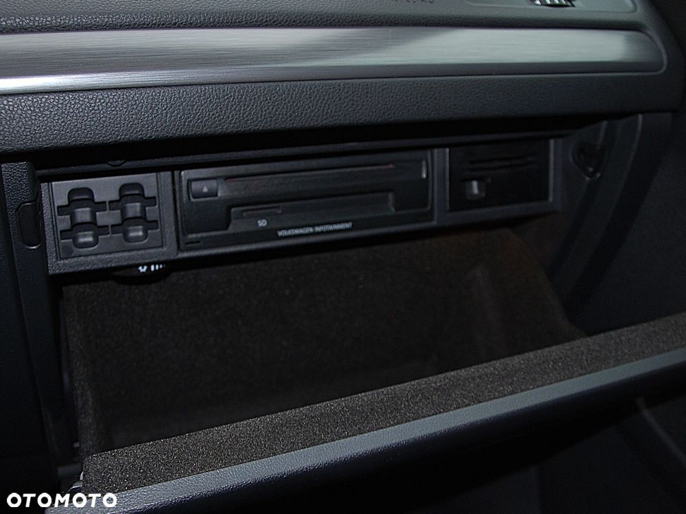 Volkswagen Golf - 27