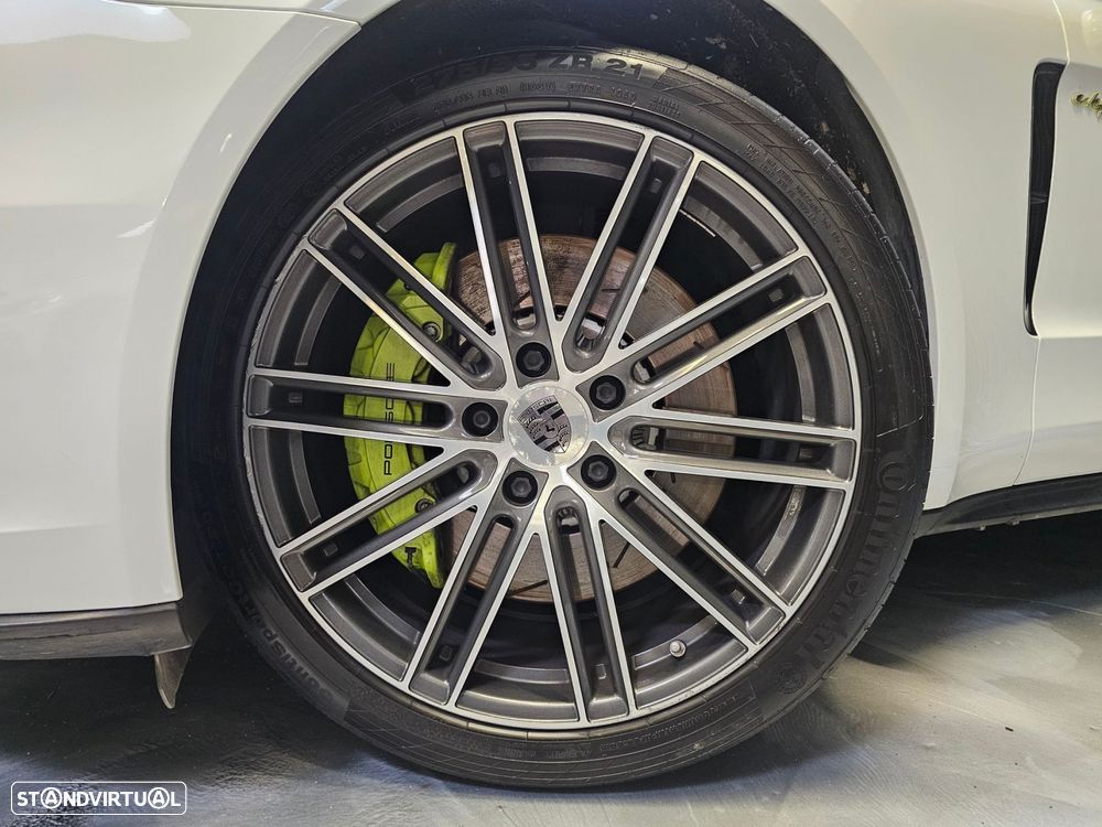 Porsche Panamera 4 E-Hybrid Executive - 46