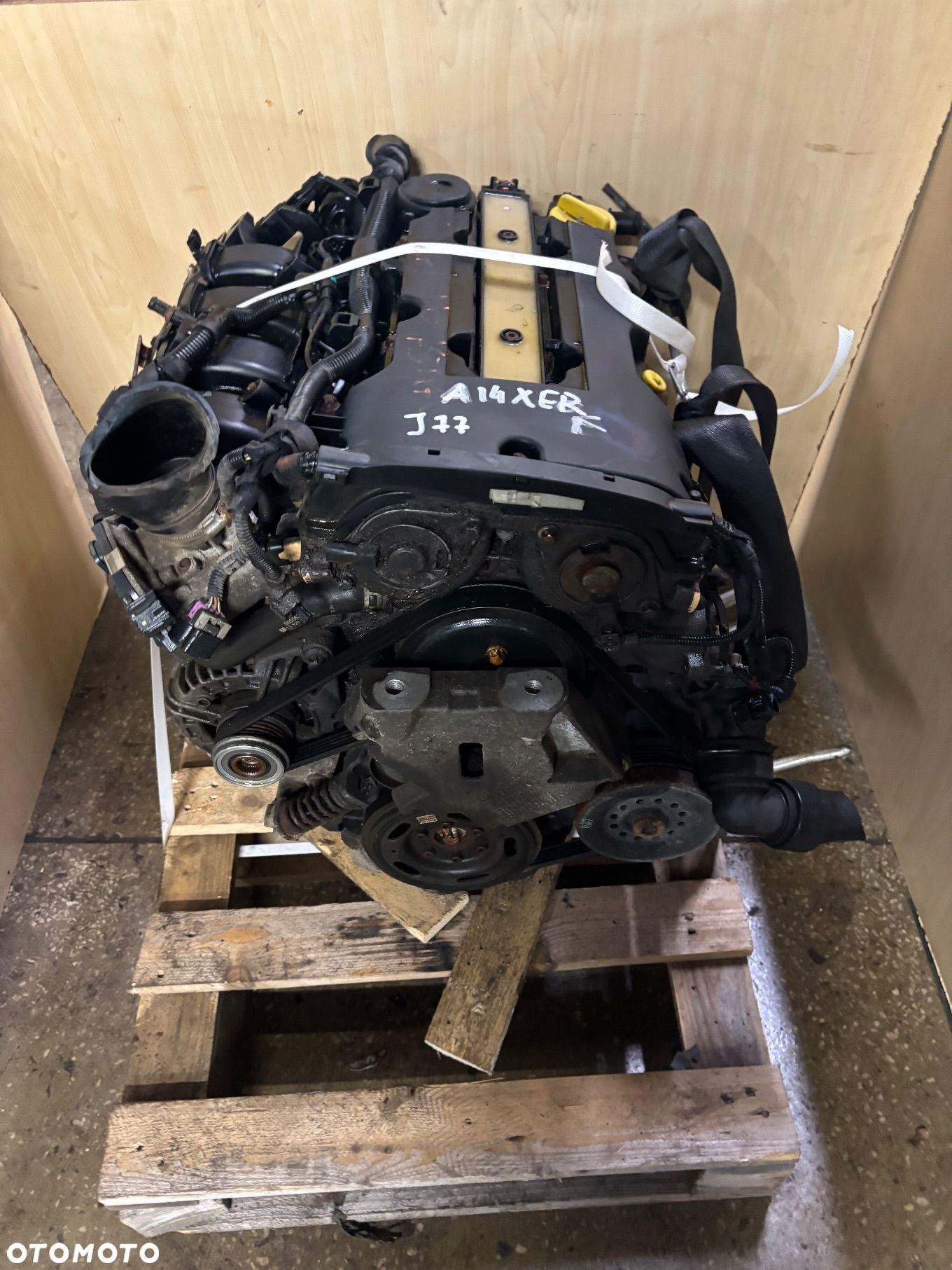 SILNIK OPEL ASTRA J MERIVA B CORSA D A14XER słupek - 1