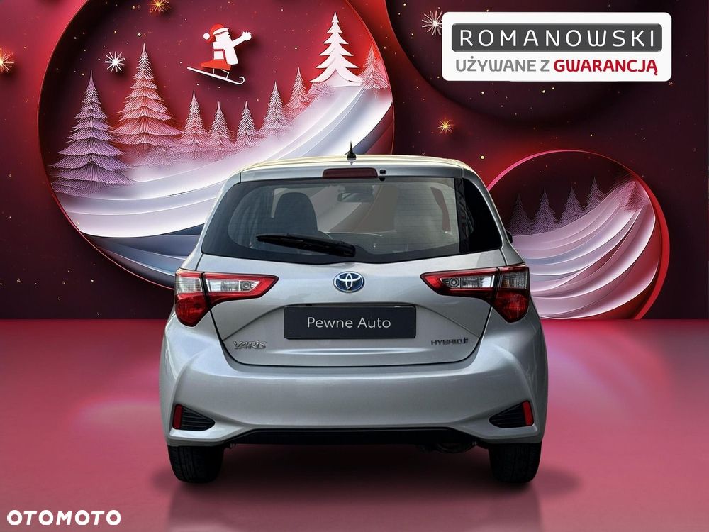 Toyota Yaris Hybrid 100 Premium EU6 - 7