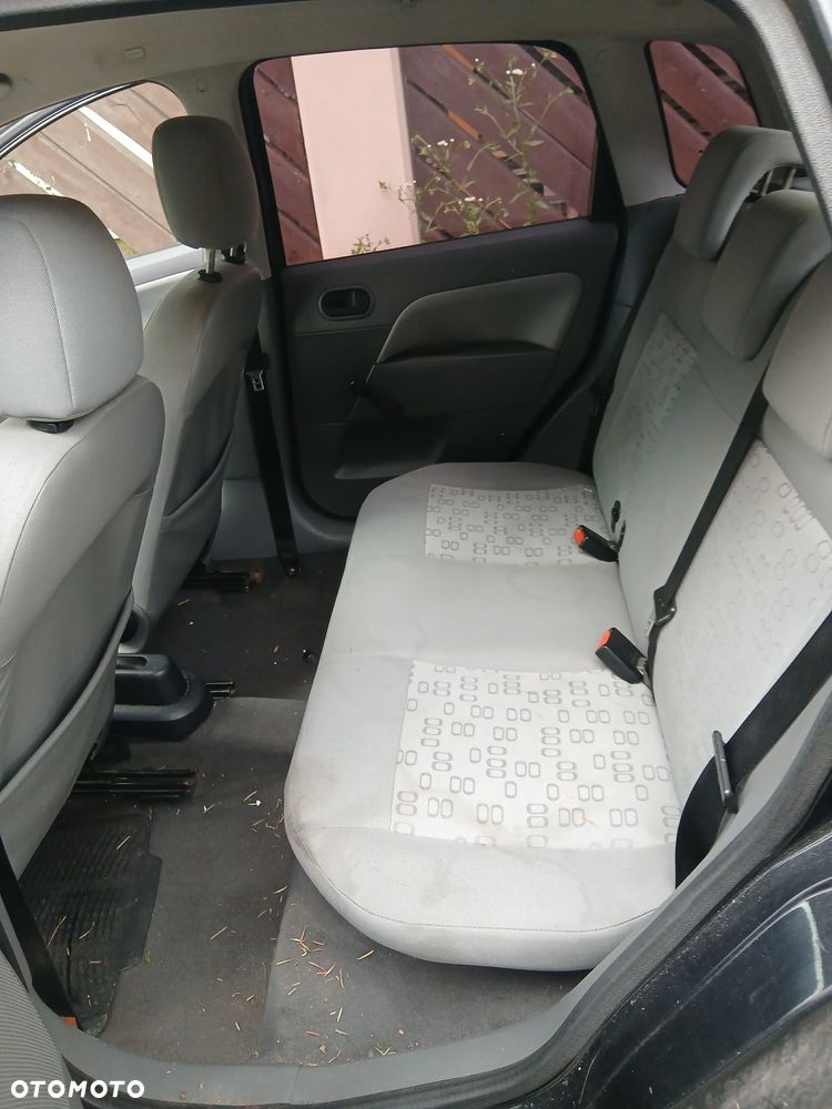 Ford Fiesta 1.4 Ghia - 5