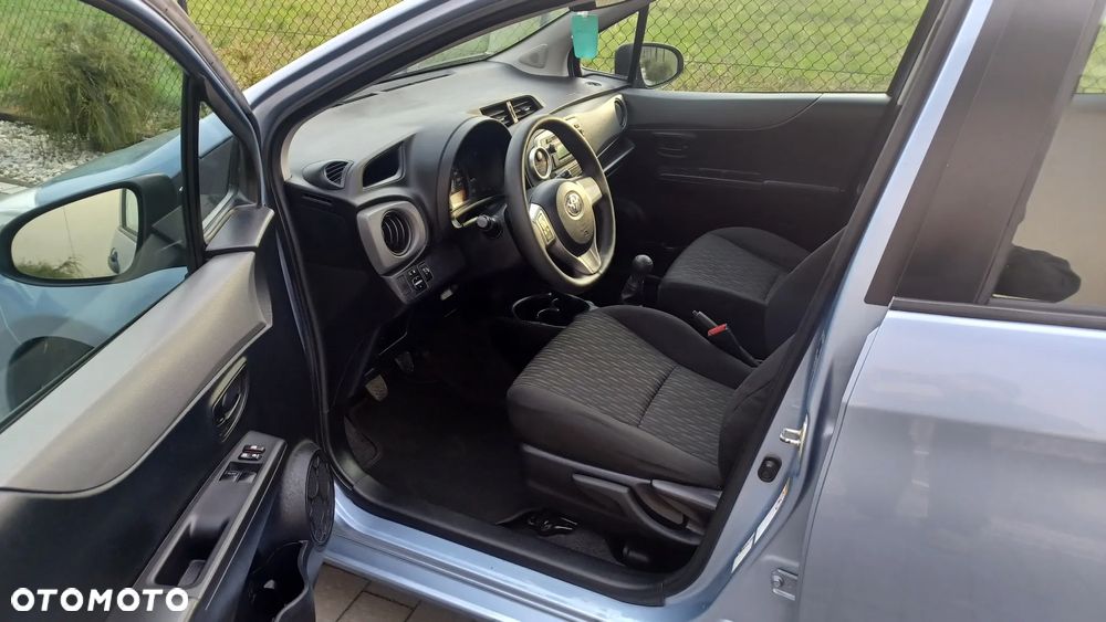 Toyota Yaris 1.0 VVT-i - 11