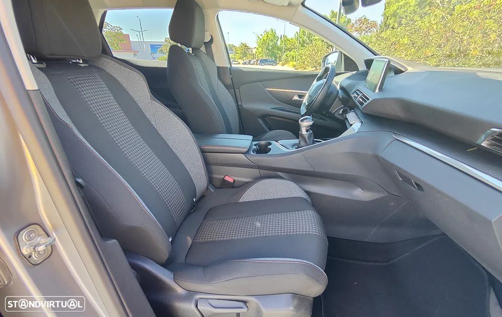 Peugeot 3008 1.5 BlueHDi Active - 11