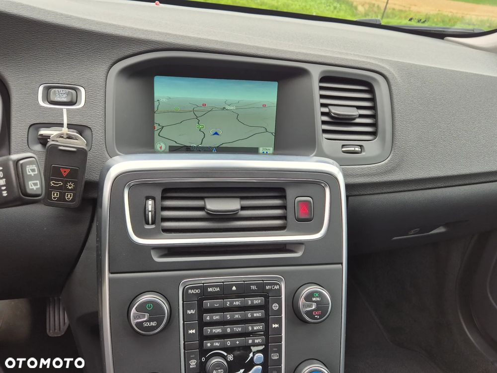 Volvo V60 T3 Edition - 4