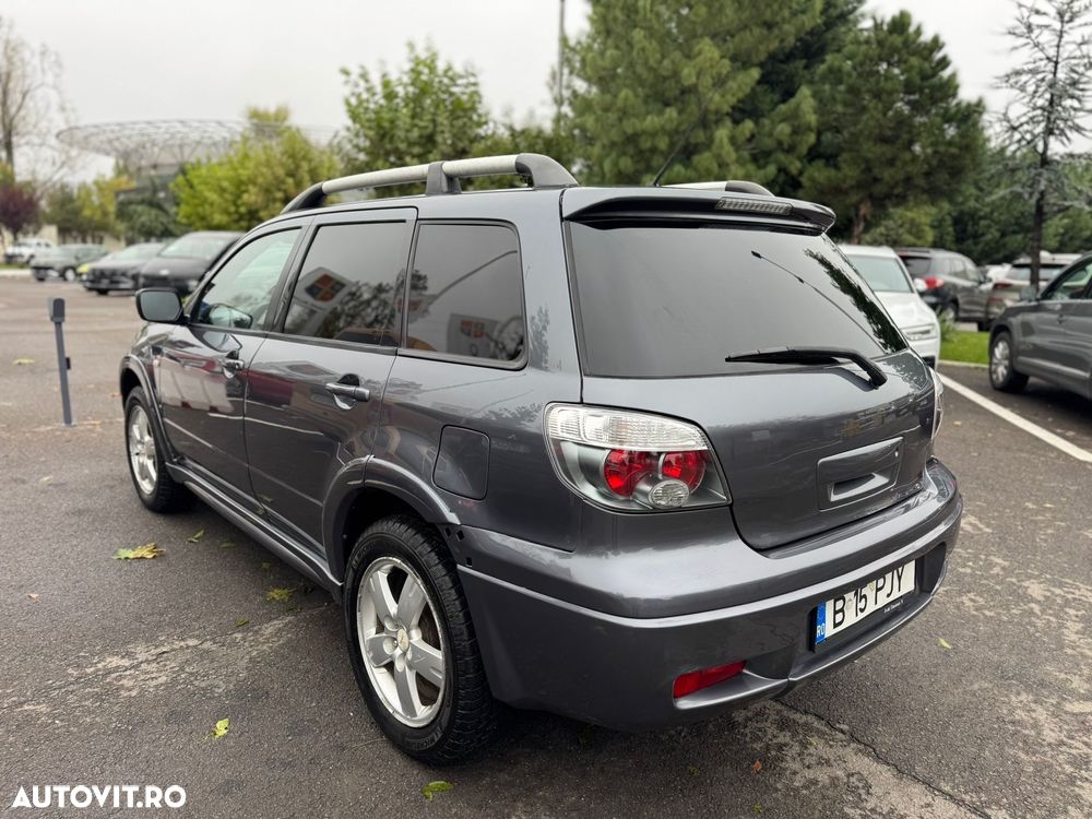 Mitsubishi Outlander 2.0 Turbo 4x4 - 3