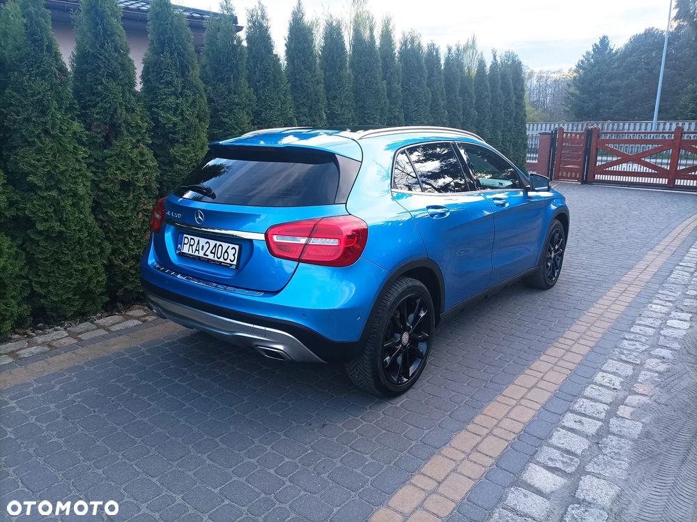 Mercedes-Benz GLA 200 7G-DCT Activity Edition - 10