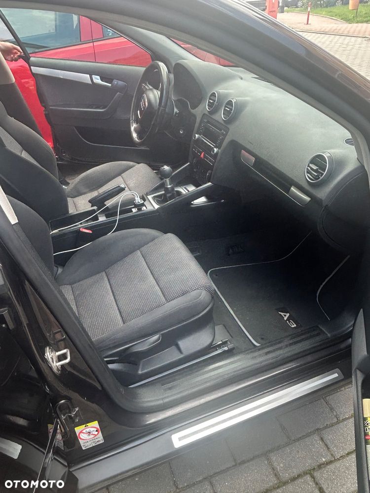 Audi A3 1.8T FSI Ambiente - 8