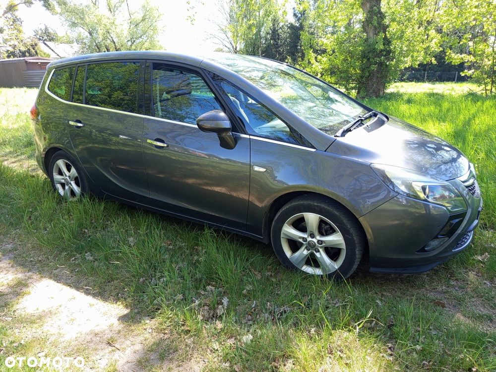Opel Zafira - 2