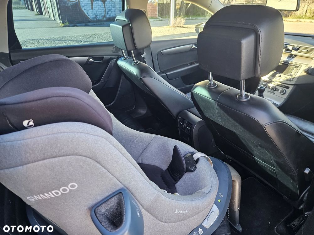 Volkswagen Passat 2.0 TDI Comfortline - 9