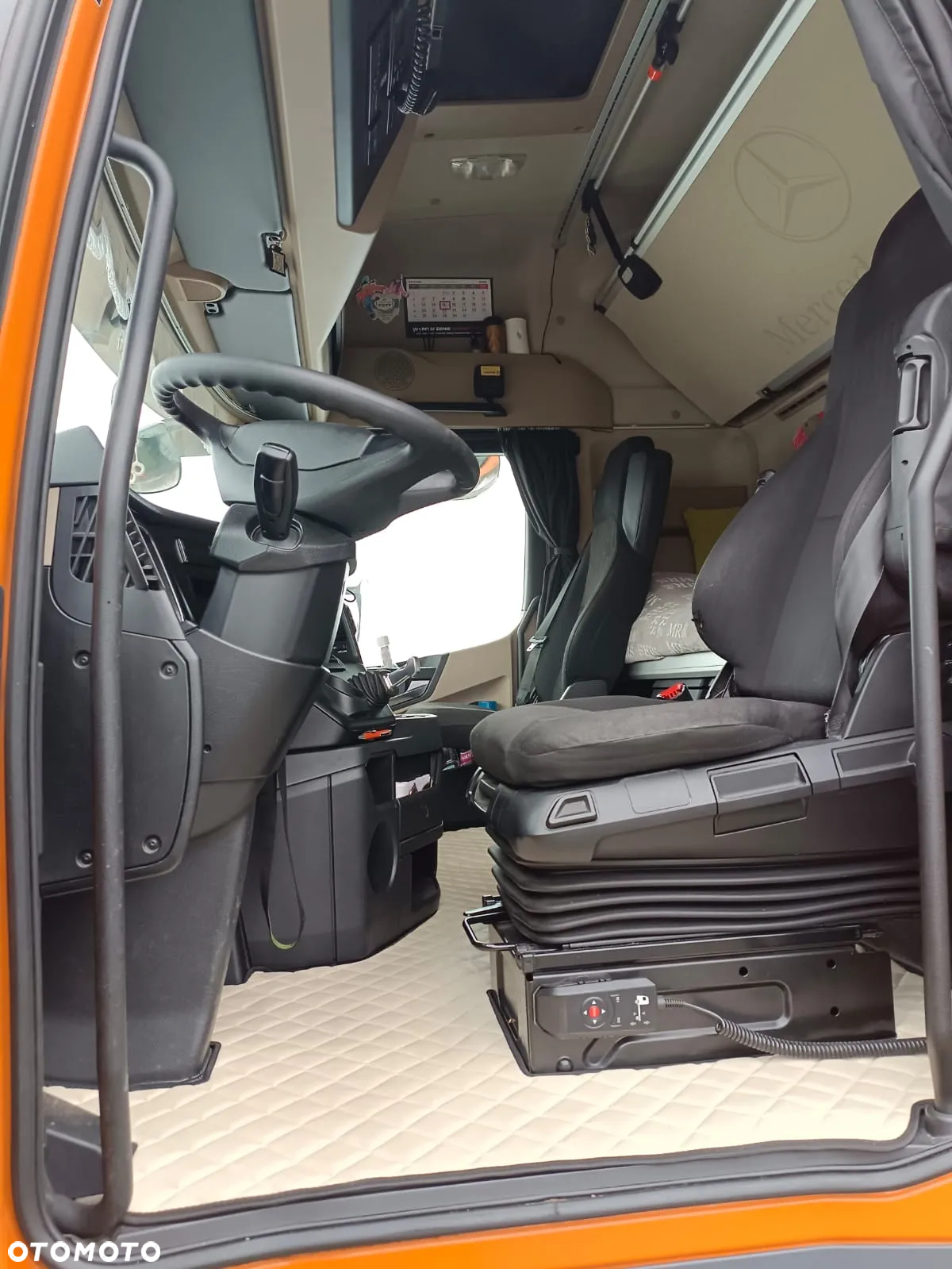 Mercedes-Benz Actros - 13
