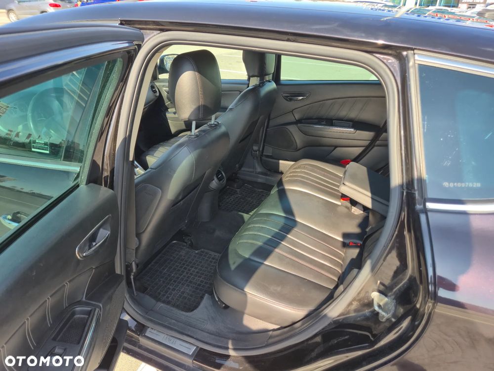 Lancia Delta 1.6 MJ Gold Selectronic - 10