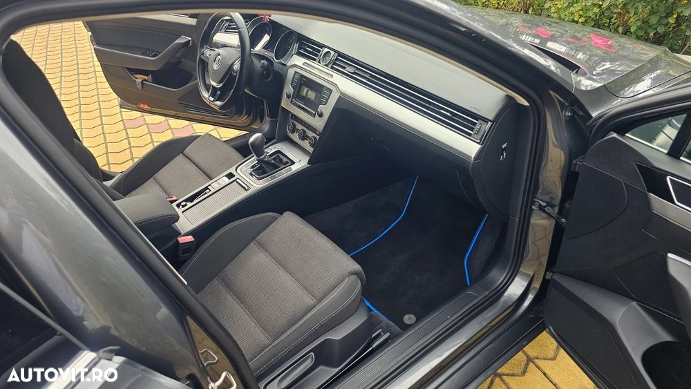 Volkswagen Passat 1.6 TDI (BlueMotion Technology) DSG Comfortline - 30